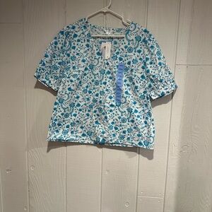 Draper James Floral Blue and White Short Sleeve Top